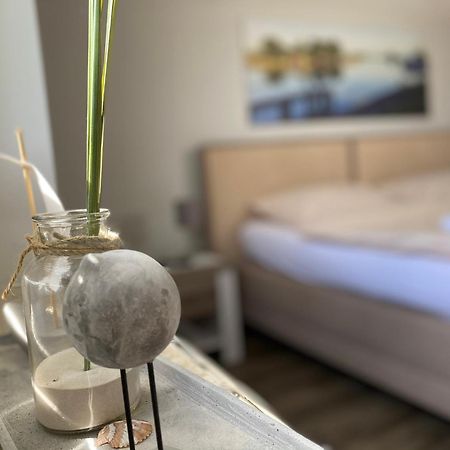 Zum Alten Faehrhaus - Bed & Breakfast Wrohm 外观 照片
