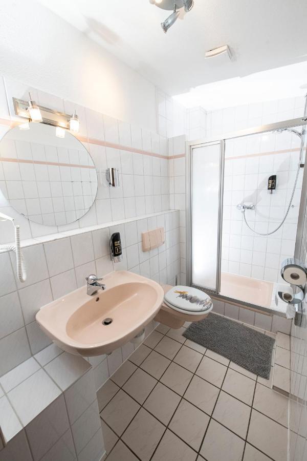 Zum Alten Faehrhaus - Bed & Breakfast Wrohm 外观 照片