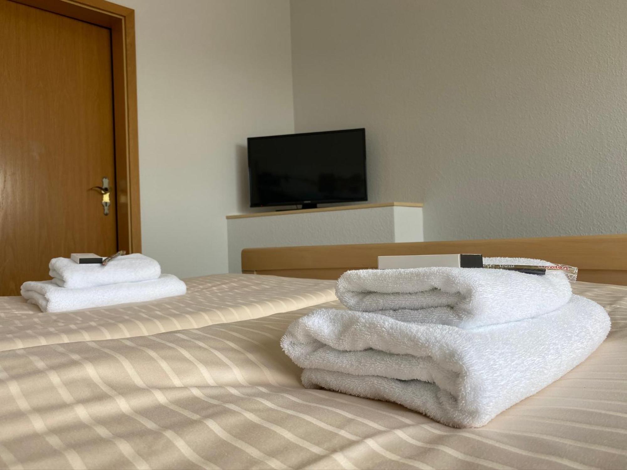 Zum Alten Faehrhaus - Bed & Breakfast Wrohm 外观 照片